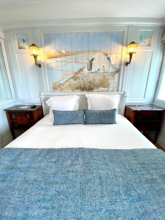 Superior Room Partial Sea View